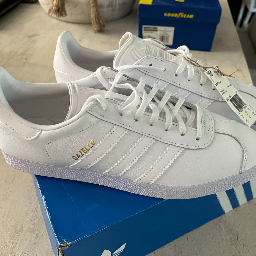 Adidas Originals Gazelle Leather Trainers White (New in Box with tags)